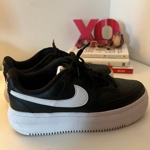 Nike court vision Alta